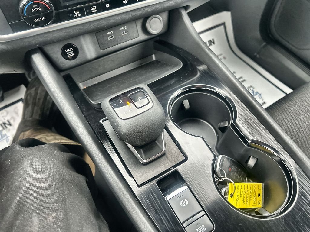 Used 2024 Gray Nissan SV image 25