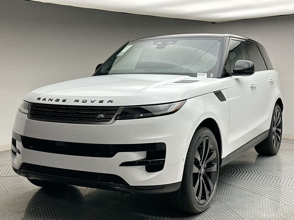 Used 2025 Fuji White Land Rover SE image 1