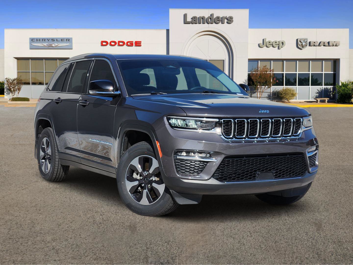 Used 2023 Baltic Gray Metallic Clearcoat Jeep 4DR 4WD image 1