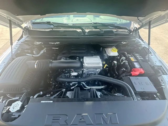 New 2027 Bright White Clear-Coat Exterior Paint RAM Laramie image 27