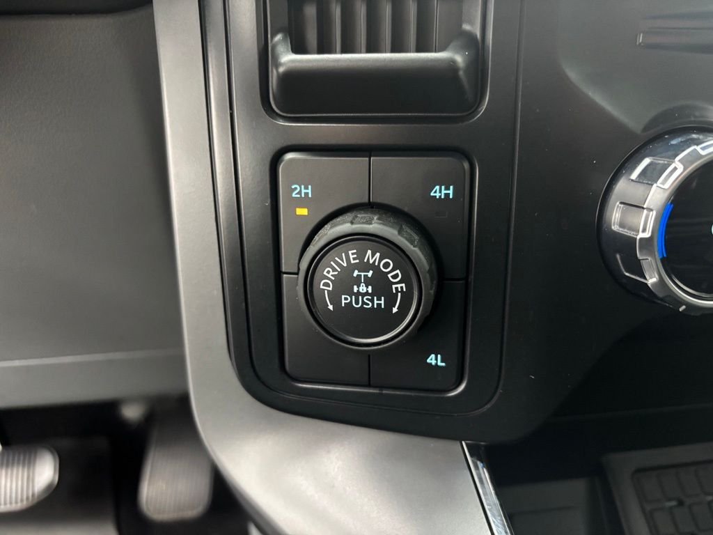 Used 2024 Blue Ford XLT image 29