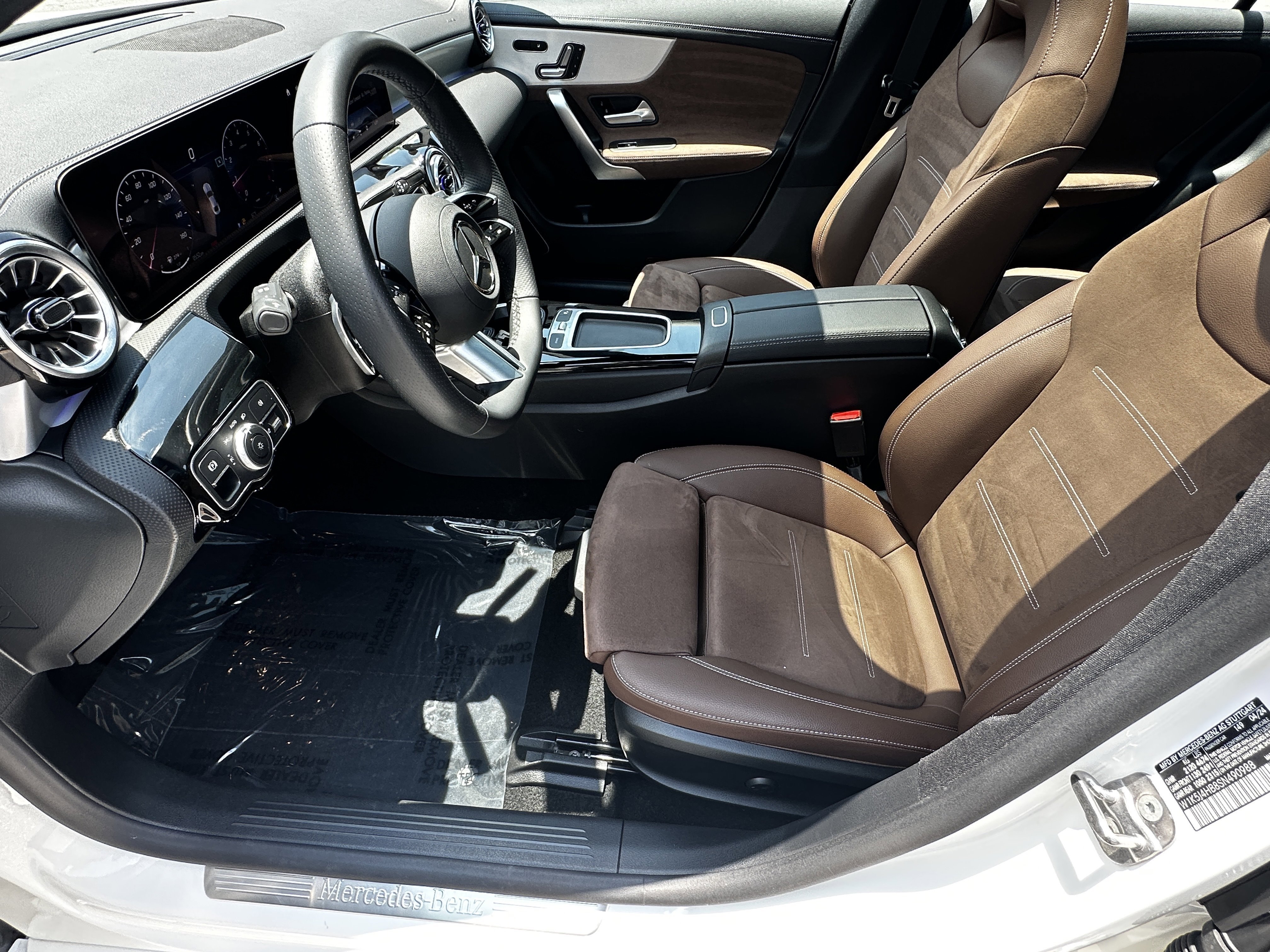 Used 2025  Mercedes-Benz CLA 250 image 10