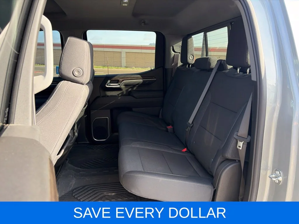 Used 2025 Gray Chevrolet LT image 20