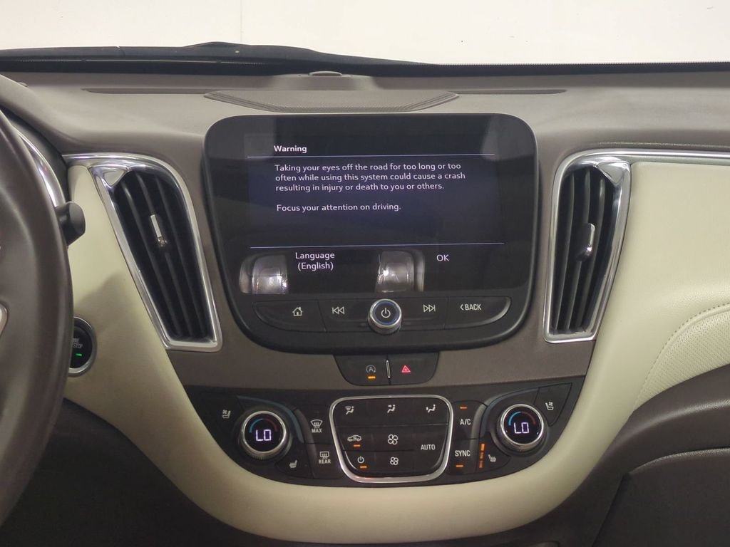 Used 2024 Gray Chevrolet LT image 19