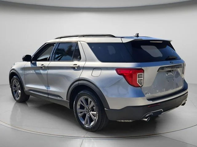 Used 2023 Silver Ford XLT image 8