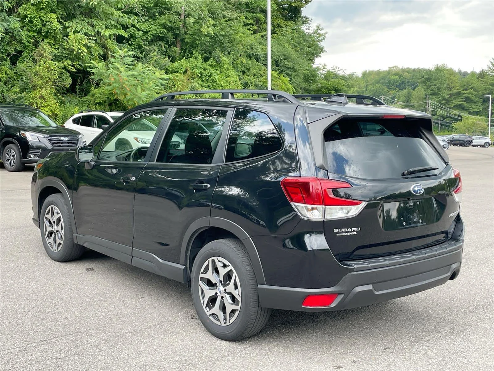 Certified Used 2023 Crystal Black Silica Subaru Premium image 3