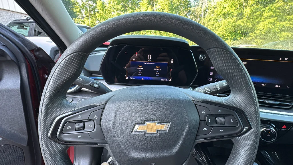 Used 2025 Red Chevrolet LT image 14