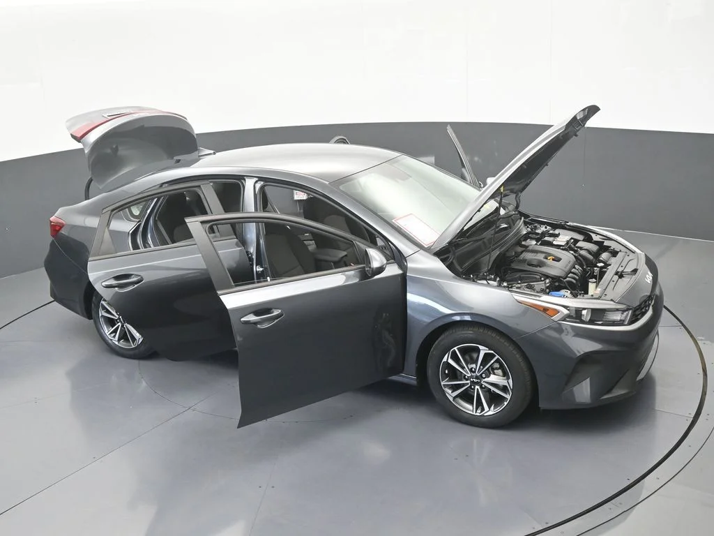 Used 2023 Gravity Gray Kia LXS image 63