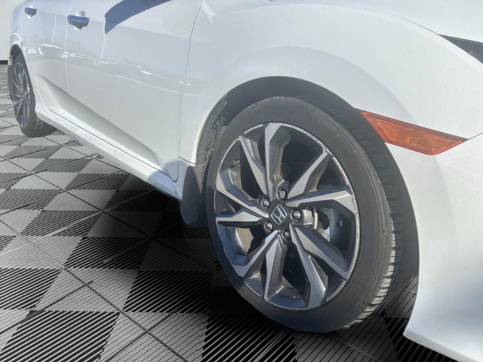 Used 2020 Honda Civic Touring with VIN 19XFC1F99LE002192 for sale in Kansas City