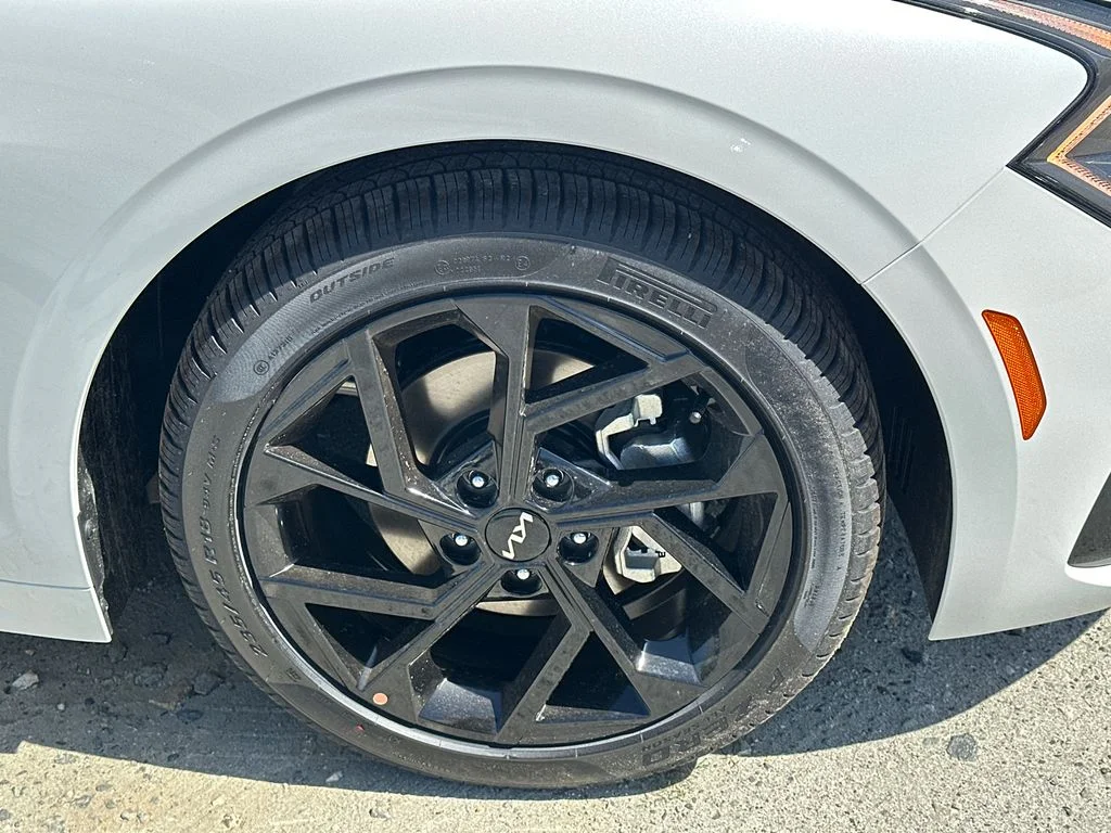 New 2026 White Kia GT-Line image 12
