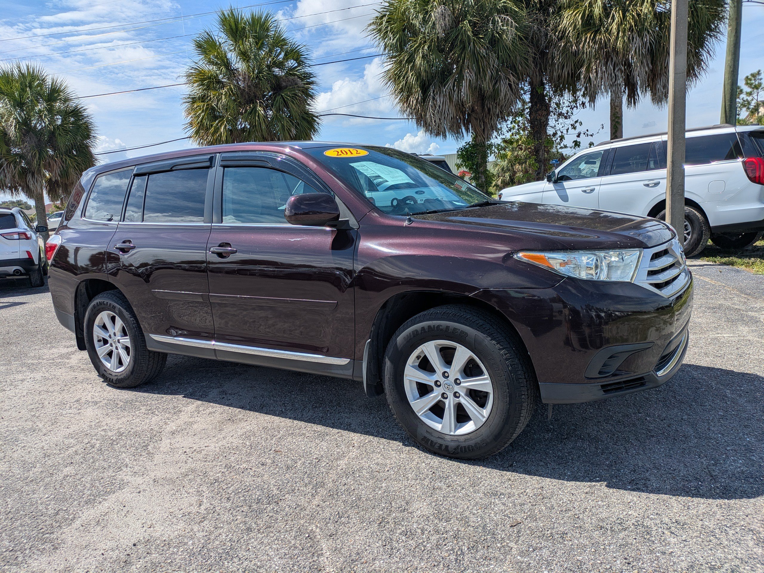 Used 2012 Red Toyota  image 2