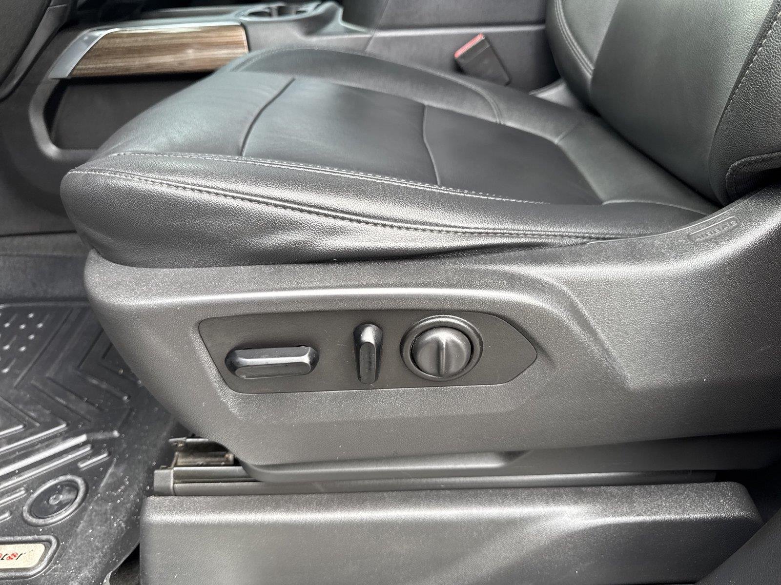 Used 2021 BLACK Chevrolet LT Trail Boss image 12