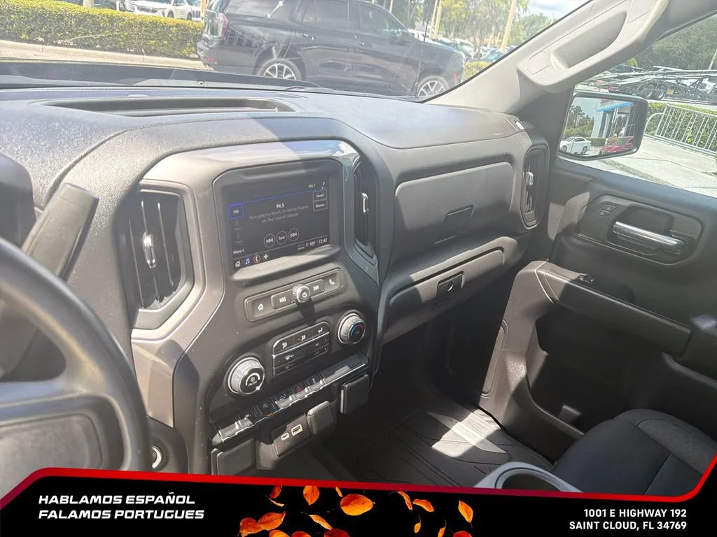 Used 2023 BLACK Chevrolet Custom image 21
