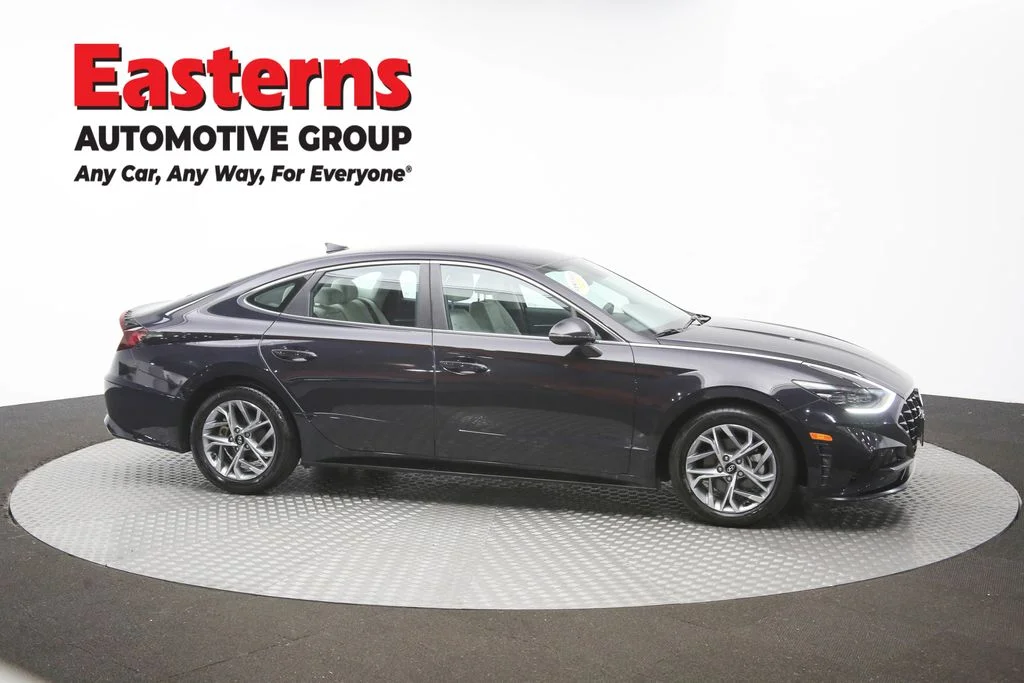 Used 2023 Blue Hyundai SEL image 46