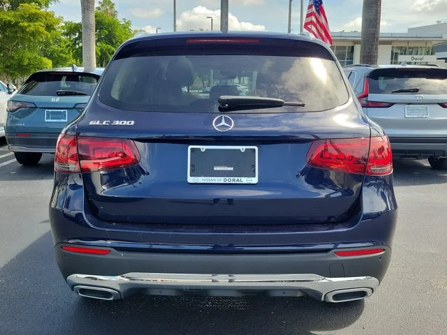 Used 2021 Blue Mercedes-Benz GLC 300 image 5