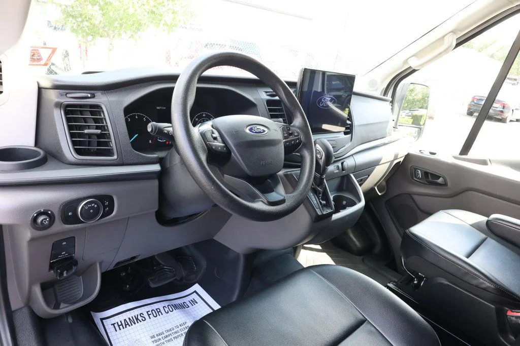 Used 2024 Oxford White Ford T-350 148