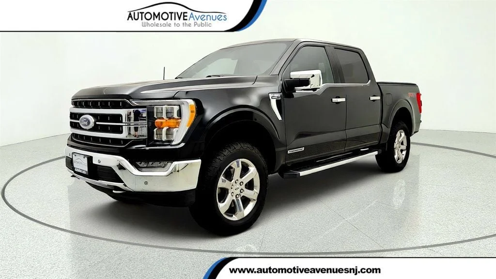 Used 2022 Agate Black Metallic Ford LARIAT 4WD SuperCrew 5.5