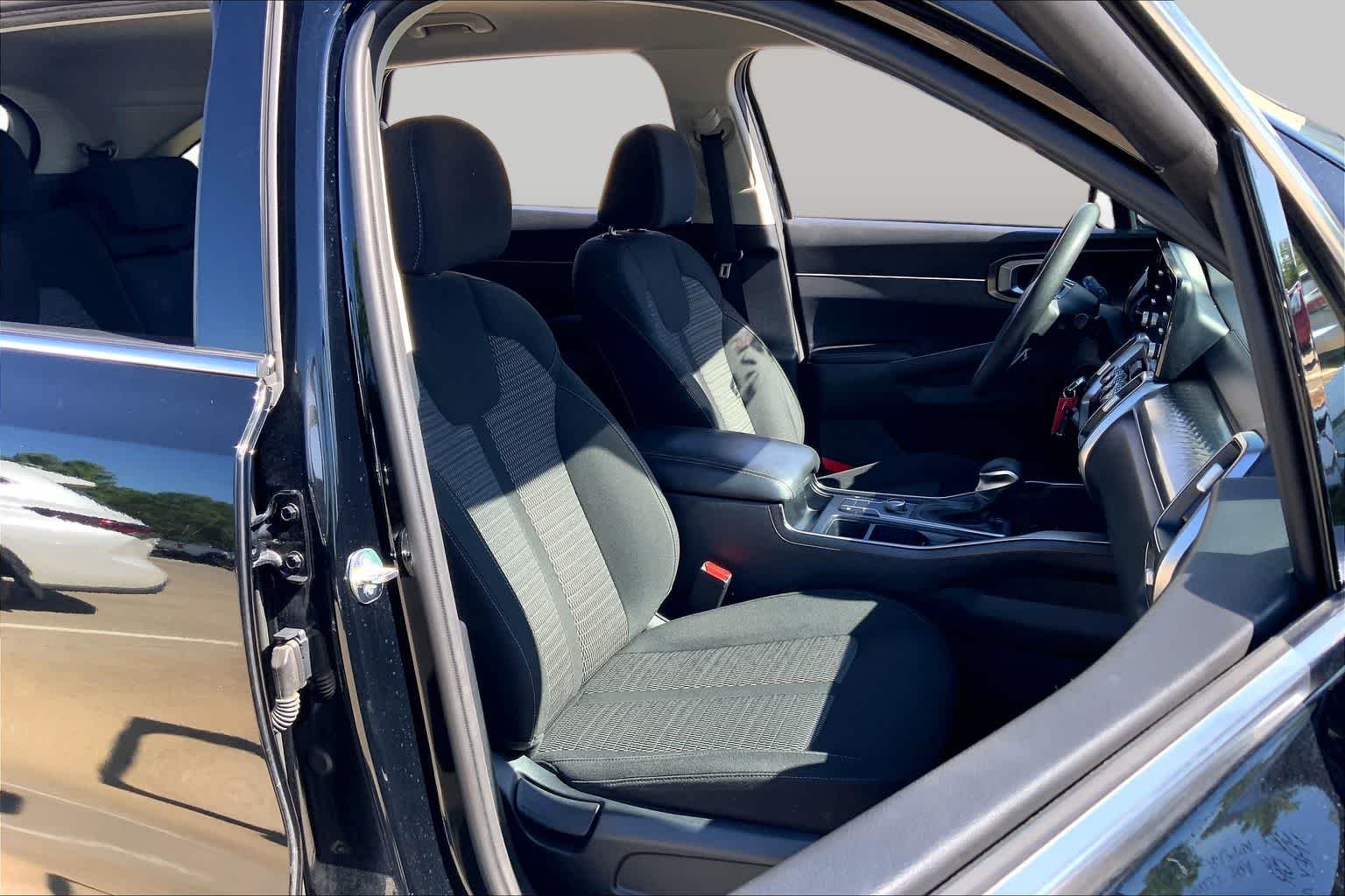 Used 2023 Ebony Black Kia LX image 9