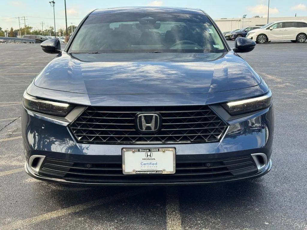 Certified Used 2025 Dark Blue Honda Touring image 10