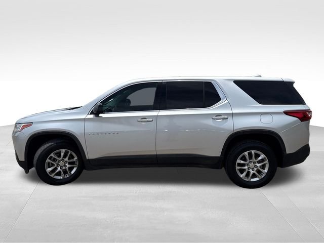 Used 2018 Silver Chevrolet LS image 4