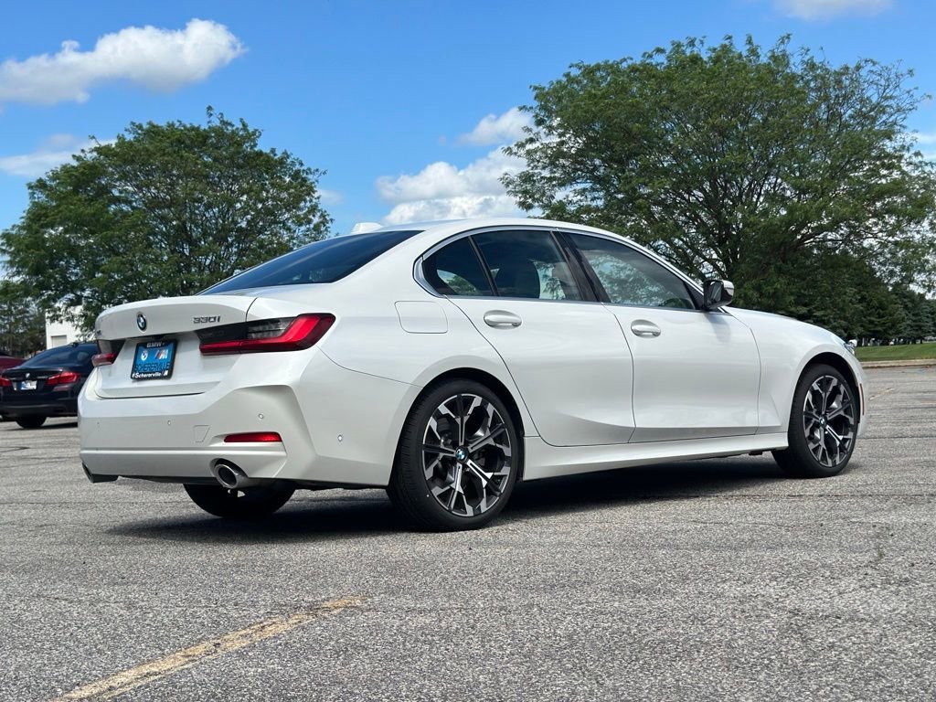 New 2026 Mineral White Metallic BMW 330i xDrive image 7