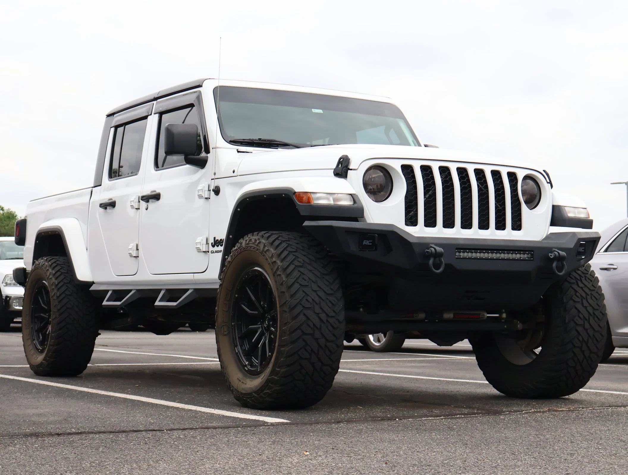 2021 Jeep Gladiator Sport S's photo