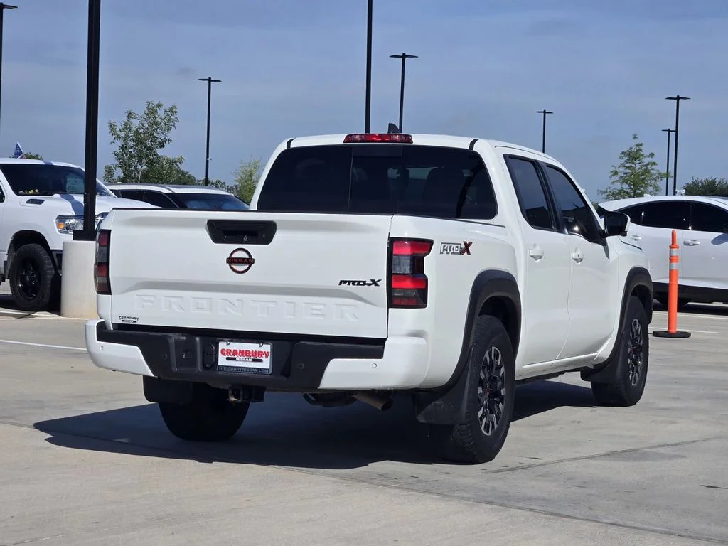 Used 2024 White Nissan PRO-X image 6
