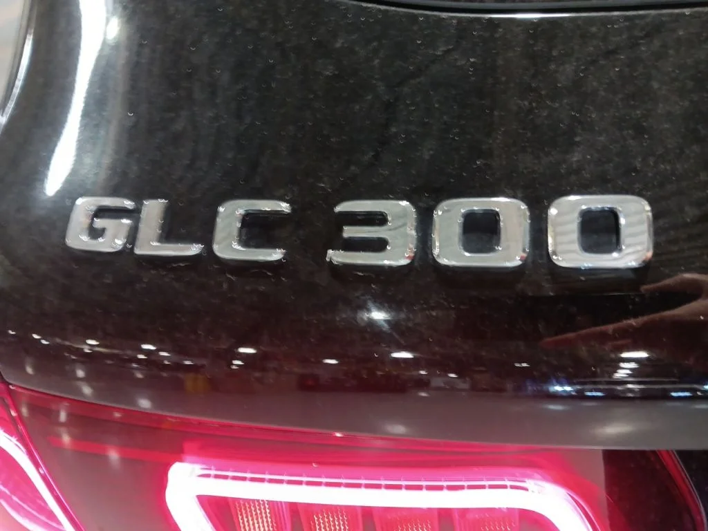 Used 2022 Black Mercedes-Benz GLC 300 image 20