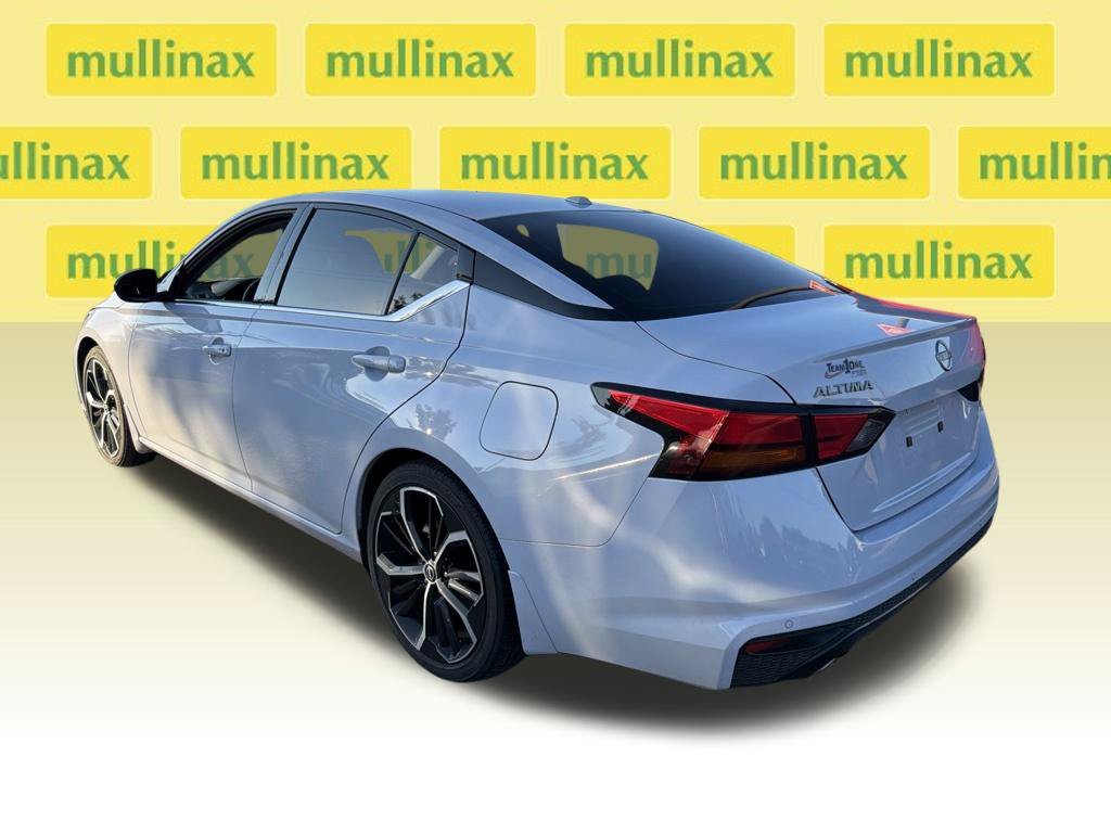 Used 2024 Gray Nissan 2.5 SR image 6