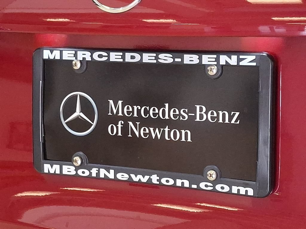 New 2026 MANUFAKTUR Patagonia Red Metallic Mercedes-Benz GLB 250 image 60