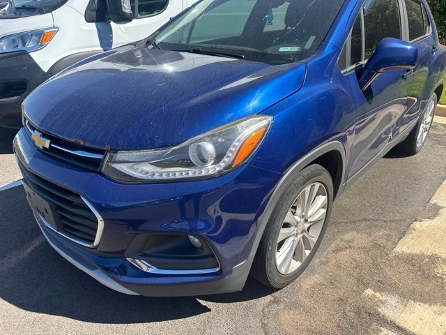 Used 2017 Chevrolet Trax Premier with VIN 3GNCJMSB8HL208763 for sale in Southaven, MS