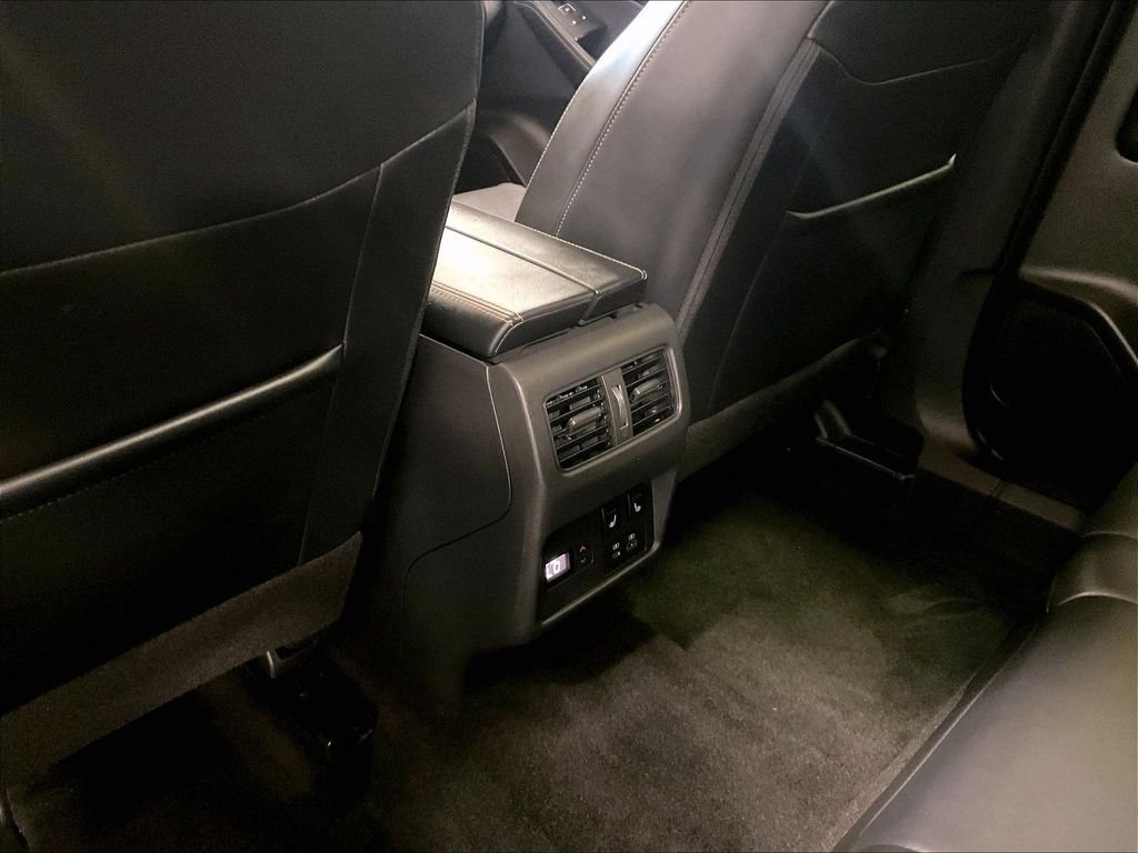 Certified Used 2023 White Nissan Platinum image 28