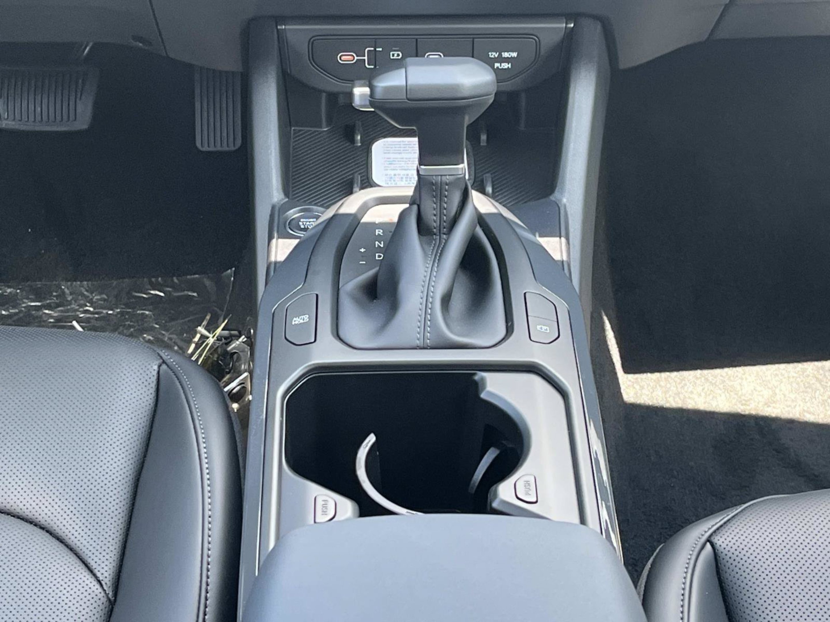 New 2026 Snow White Pearl Kia EX image 13