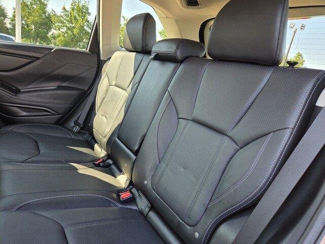 Used 2020 Ice Silver Metallic Subaru Limited image 23