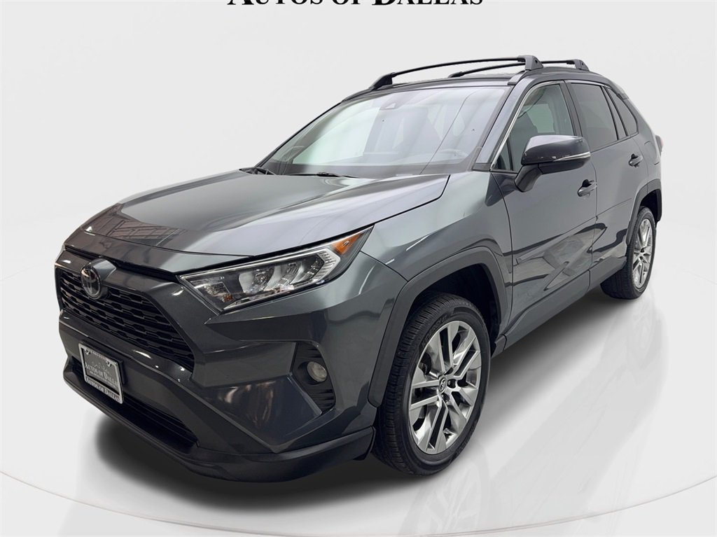 2020 Toyota RAV4 XLE Premium photo 2