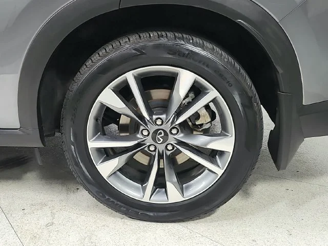 Used 2023 Gray INFINITI LUXE image 49
