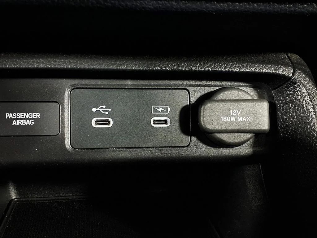 Used 2025  Honda Sport image 23