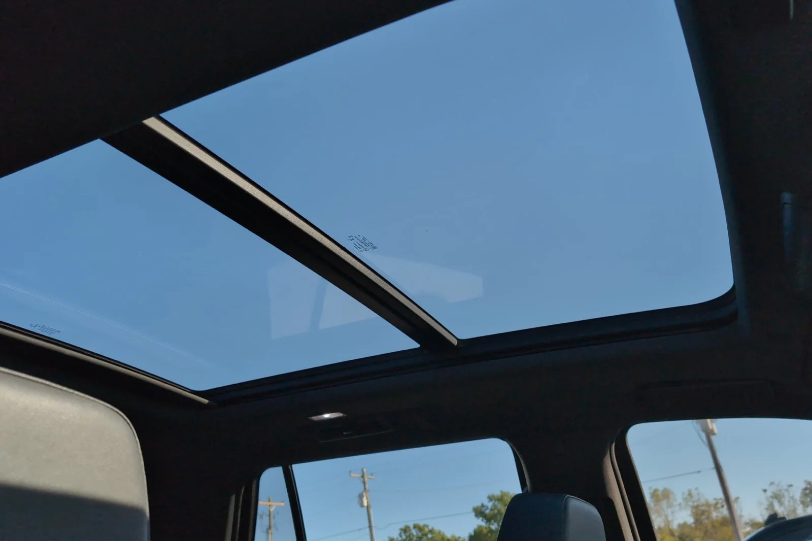 Used 2023 SUMMIT WHITE Chevrolet Z71 image 19