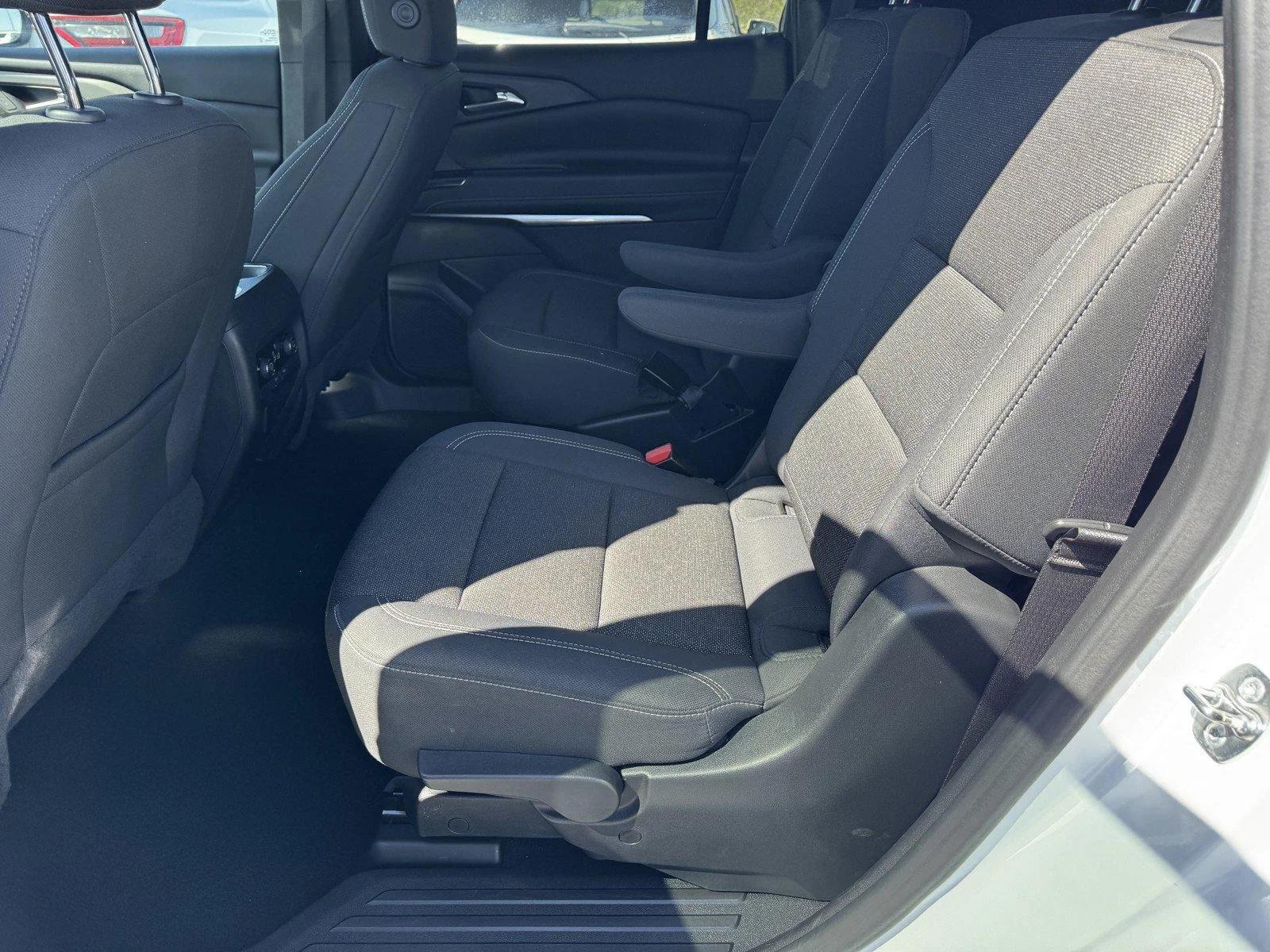Used 2024 Summit White Chevrolet LT image 15