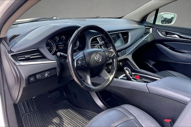 Used 2019 White Buick Essence image 12