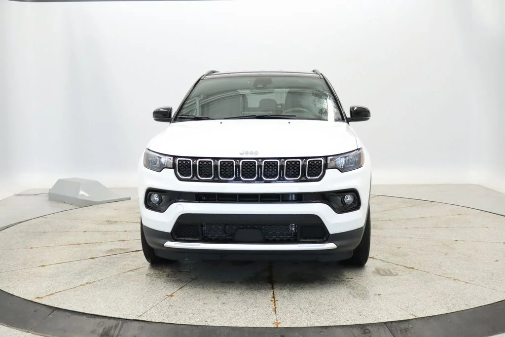 Used 2024 White Jeep Limited image 11