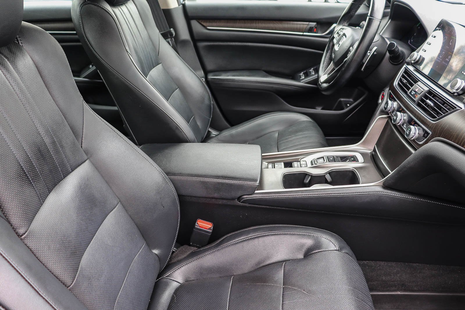 Certified Used 2021  Honda Touring image 19