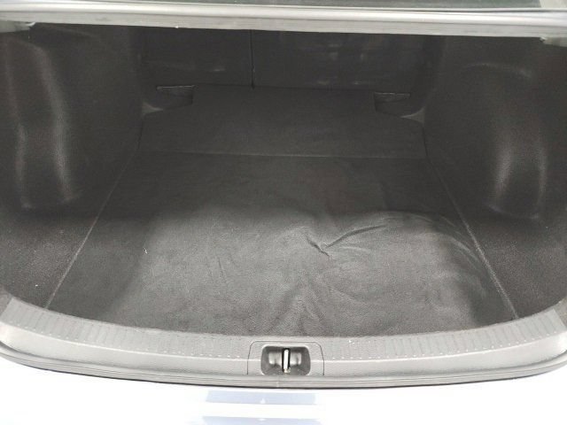 Used 2022 Celestite Toyota LE image 31