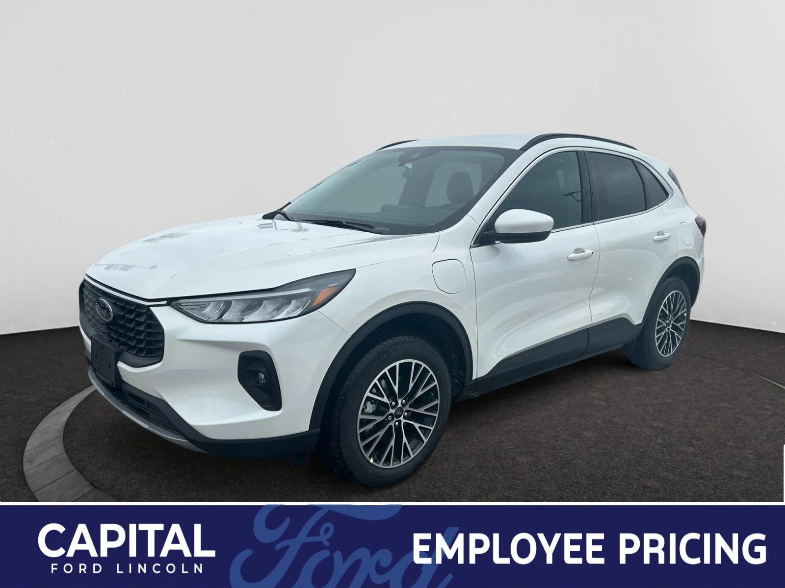 New 2026 Star White Metallic Tri-Coat Ford PHEV image 1