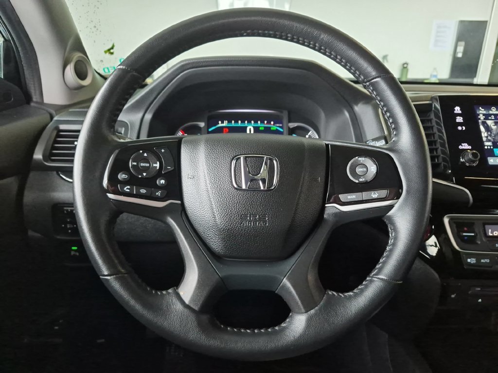 Used 2022 Modern Steel Metallic Honda Touring image 14