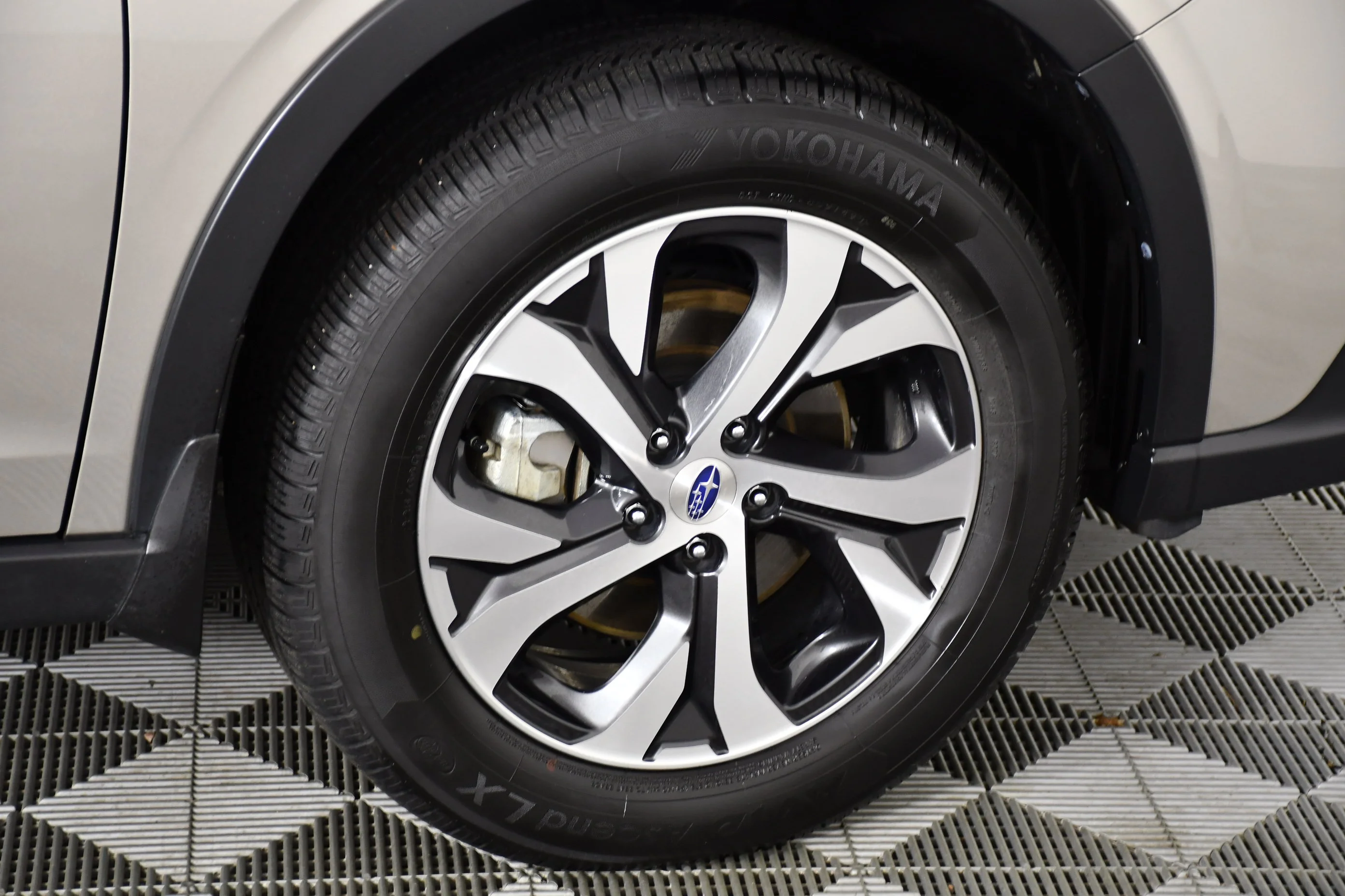 Used 2020 Tungsten Metallic Subaru Limited image 53