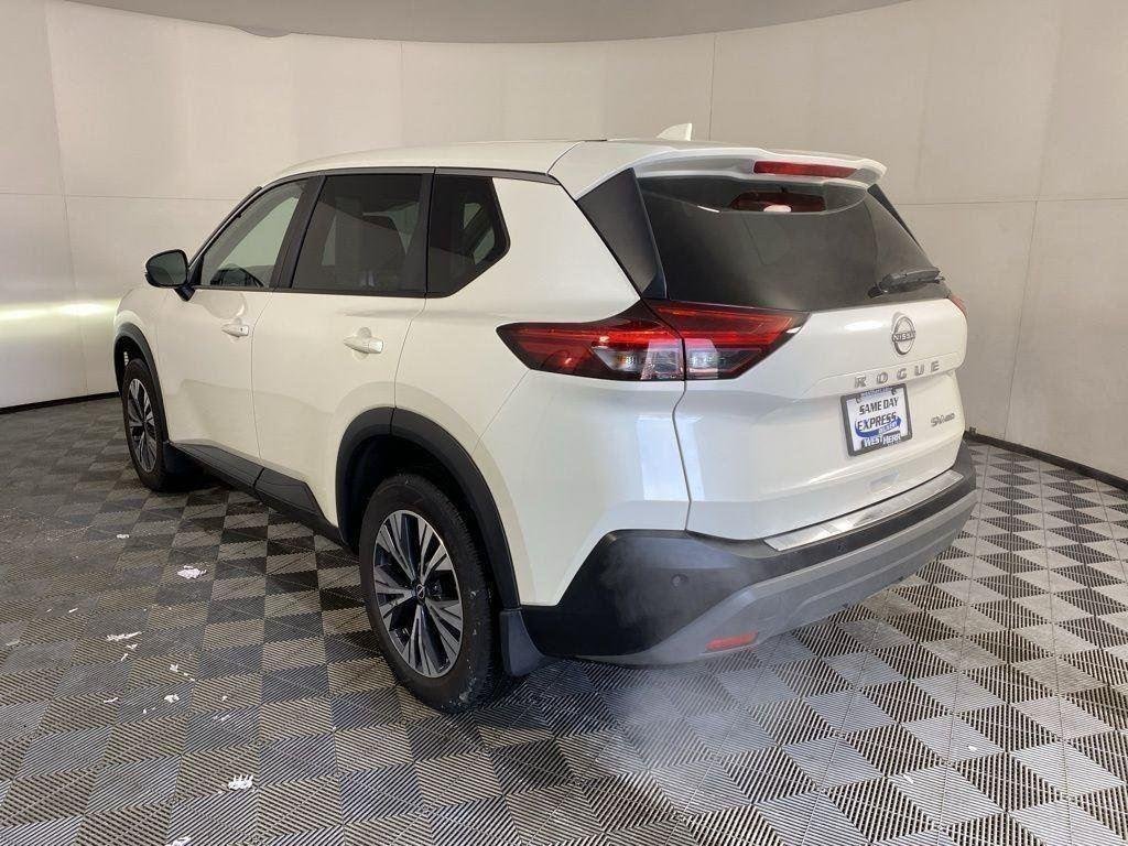 Used 2023 Pearl White Nissan SV image 5