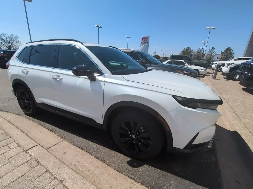 Used 2023 White Honda Sport Touring image 4