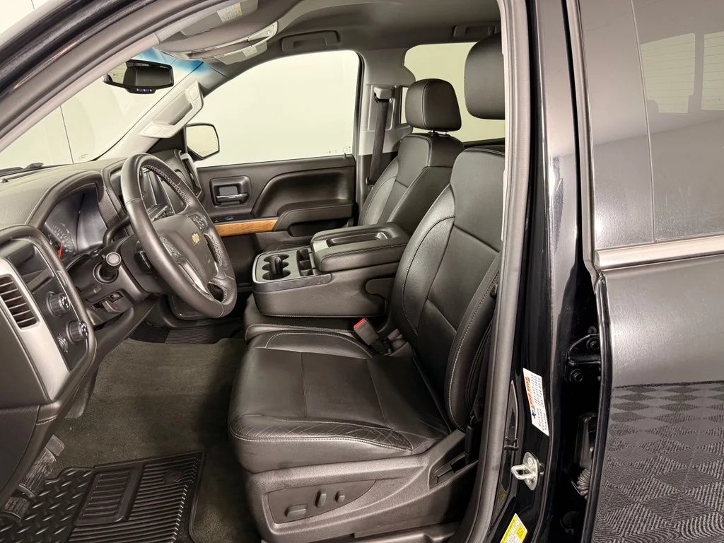 Used 2017 Black Chevrolet LTZ image 17