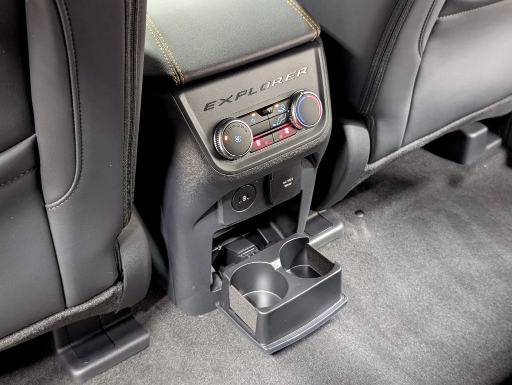 New 2027 Agate Black Metallic Ford Tremor® image 15